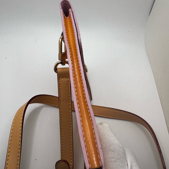 GUC Louis Vuitton Yellow Vernis Kenmore Crossbody - Picture 7 of 7
